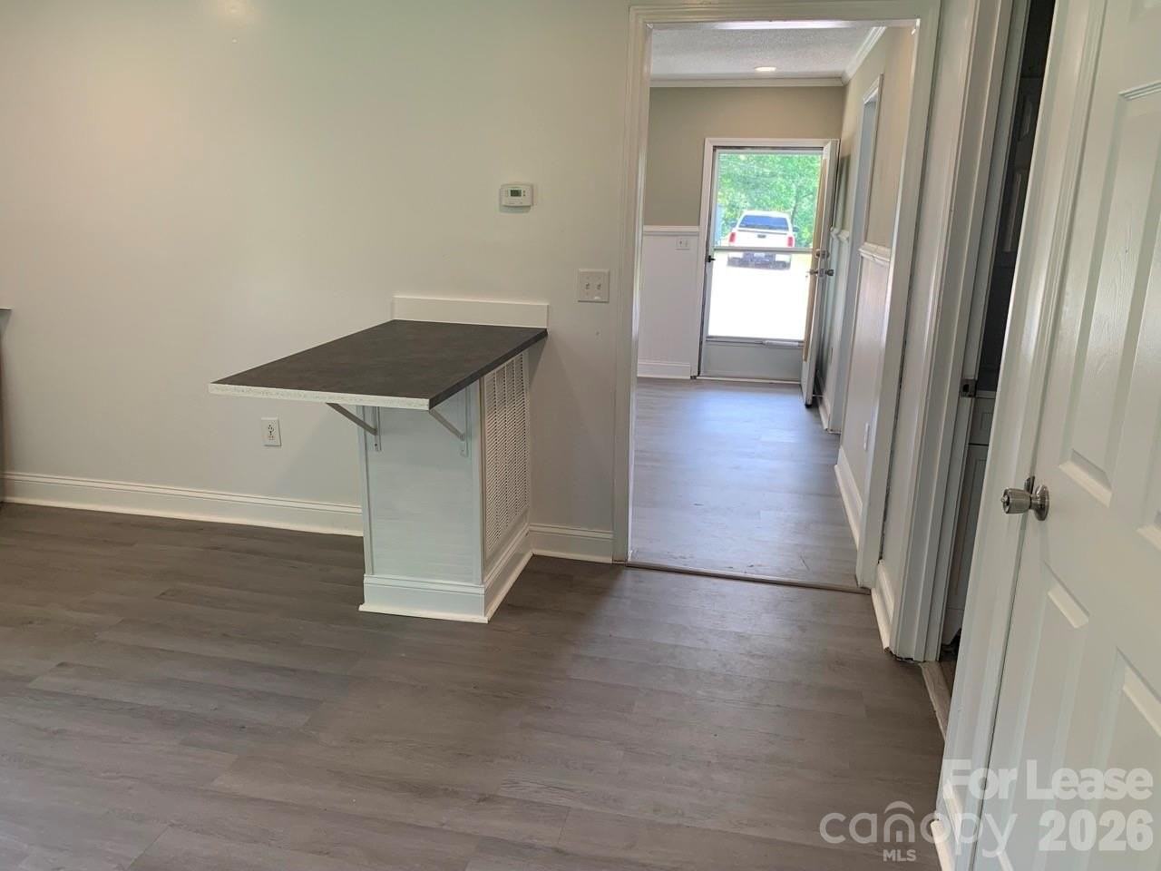 965 Ashby St - Photo 5 of 18