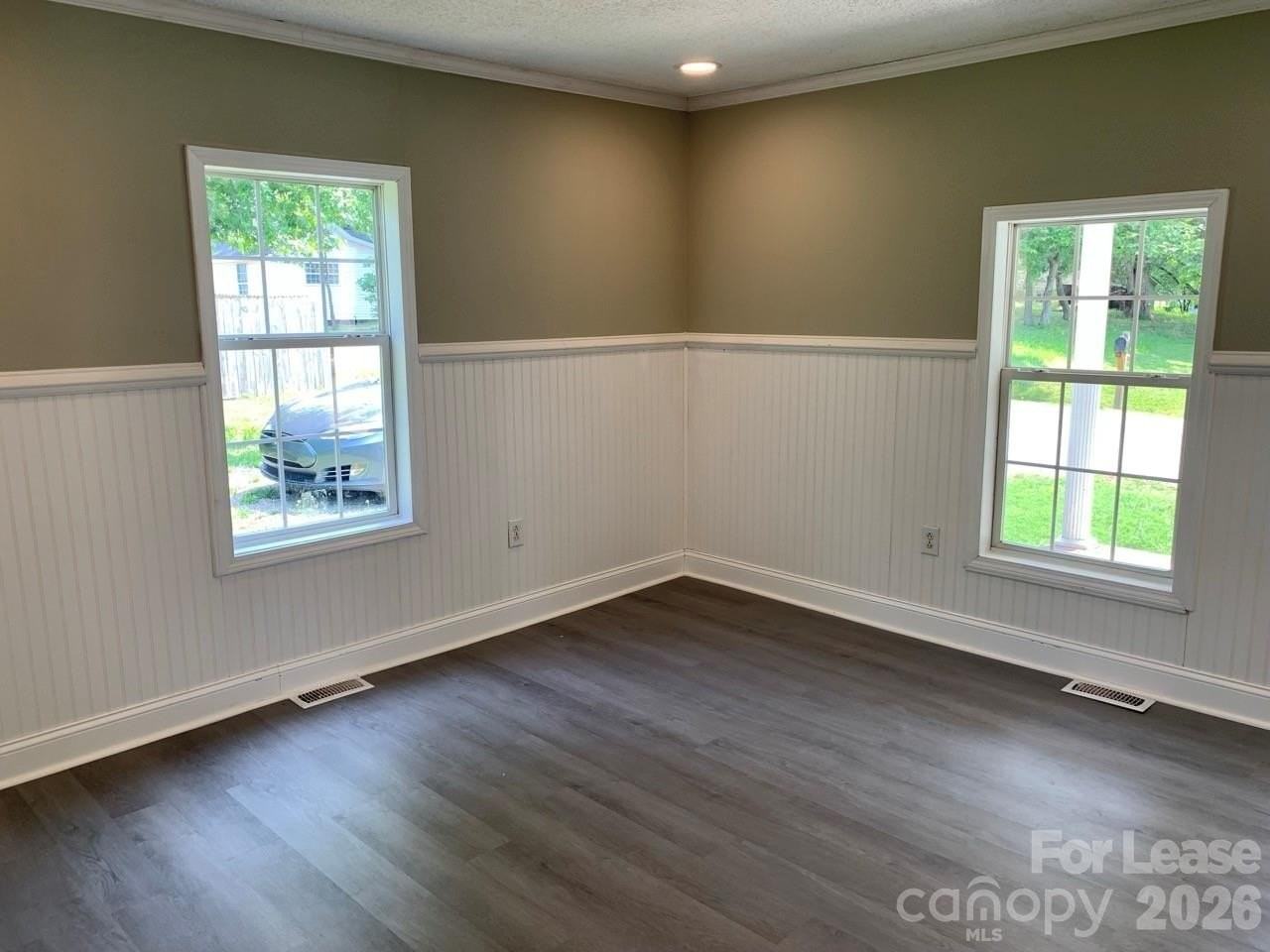 965 Ashby St - Photo 7 of 18