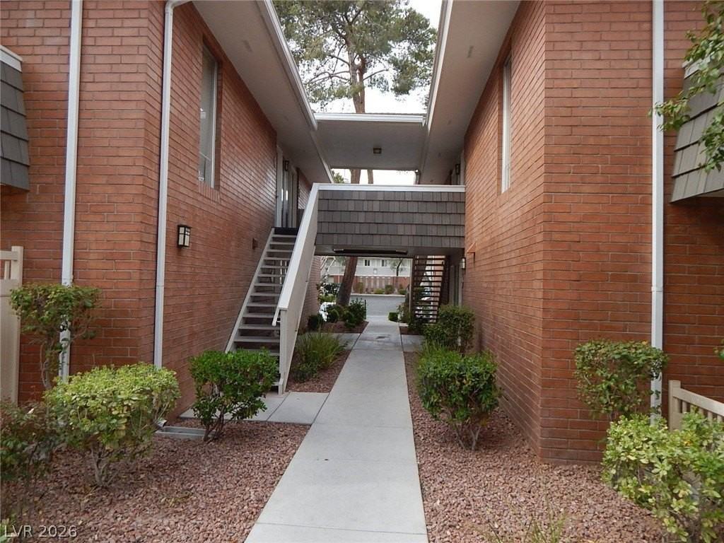 769 Oakmont Ave #403 - Photo 2 of 21