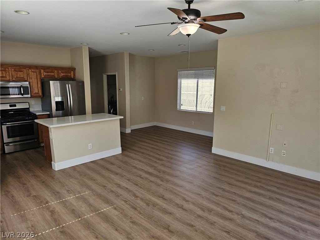 1018 Garnet Ridge Ct - Photo 5 of 18