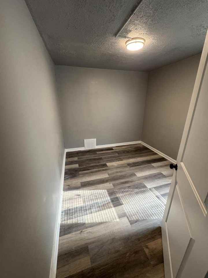 19928 Annott St - Photo 6 of 9