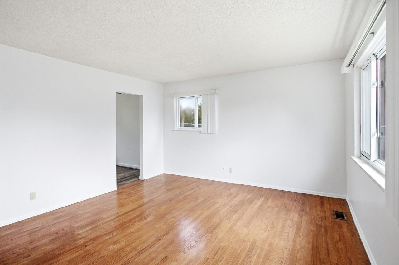 3840 Williams St - Photo 3 of 19
