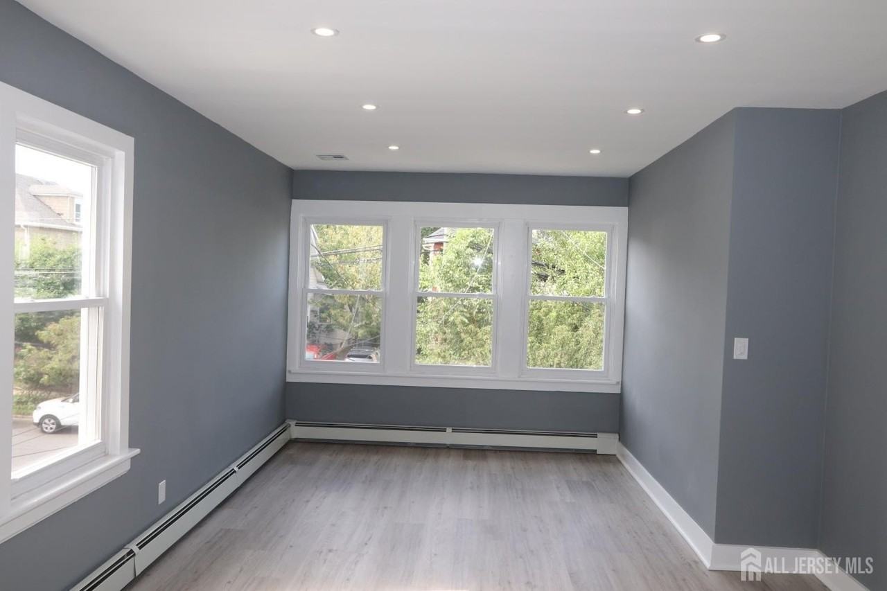 324 Harper Pl #2 - Photo 7 of 21