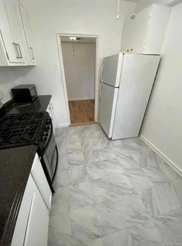 220 Pelham Rd #2N - Photo 4 of 27