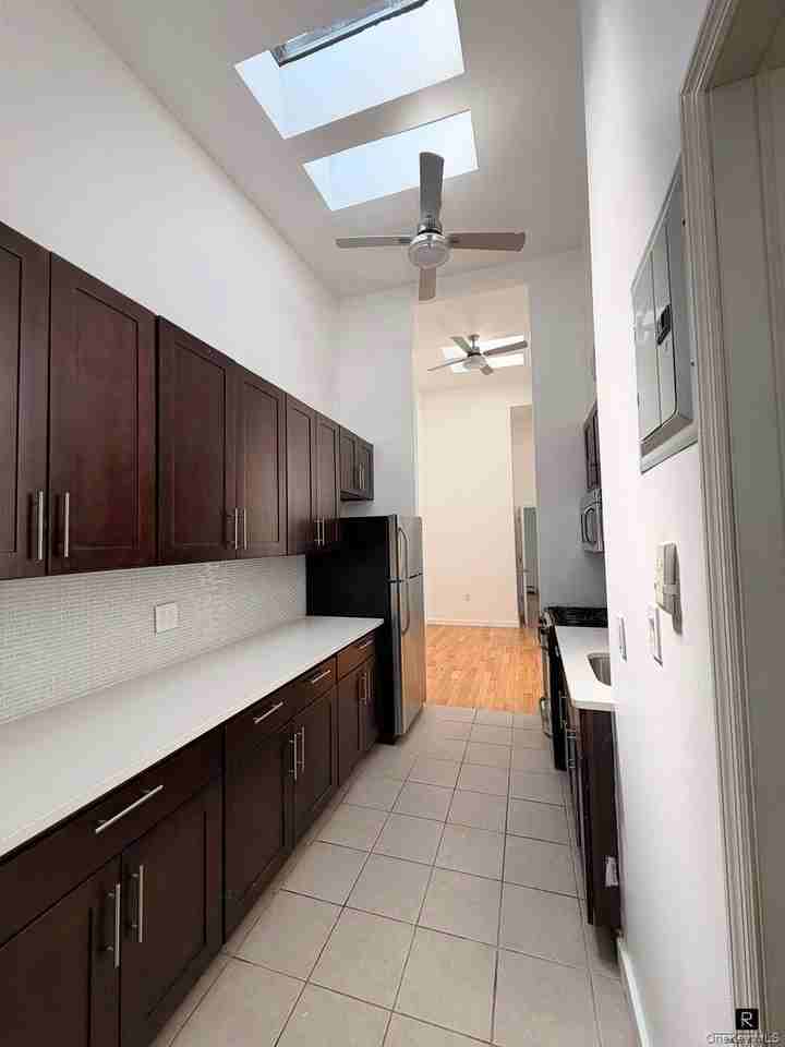 211 Wyckoff Ave #3L - Photo 2 of 18