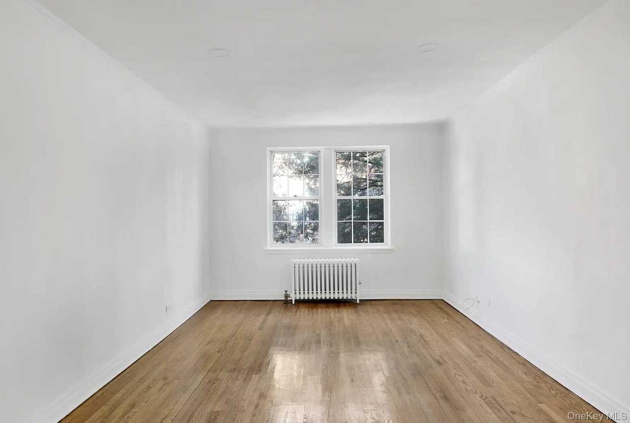 1 Ash Pl #2L - Photo 7 of 9
