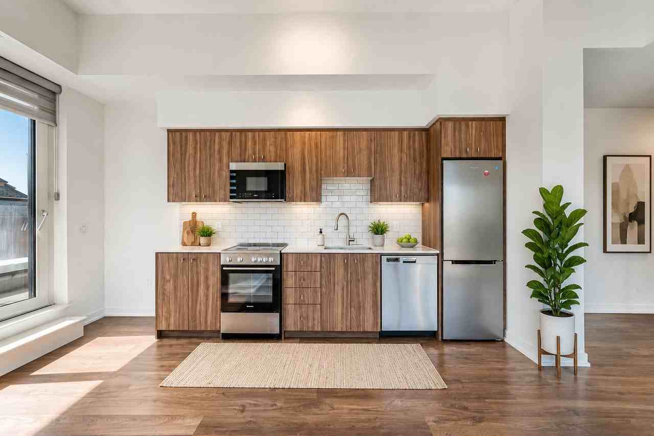 5 Wellington Street South #207 - Photo 4 of 22