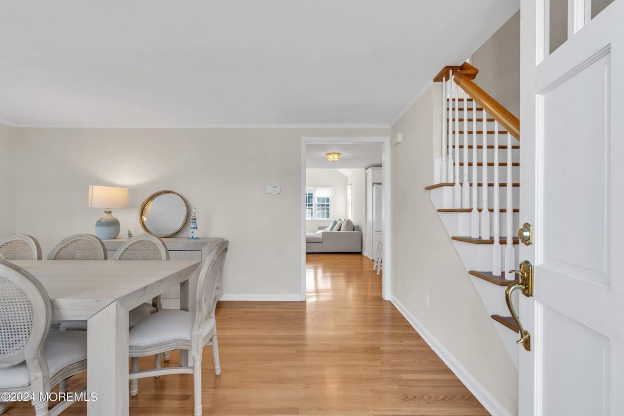 807 Prospect Ave - Photo 7 of 28