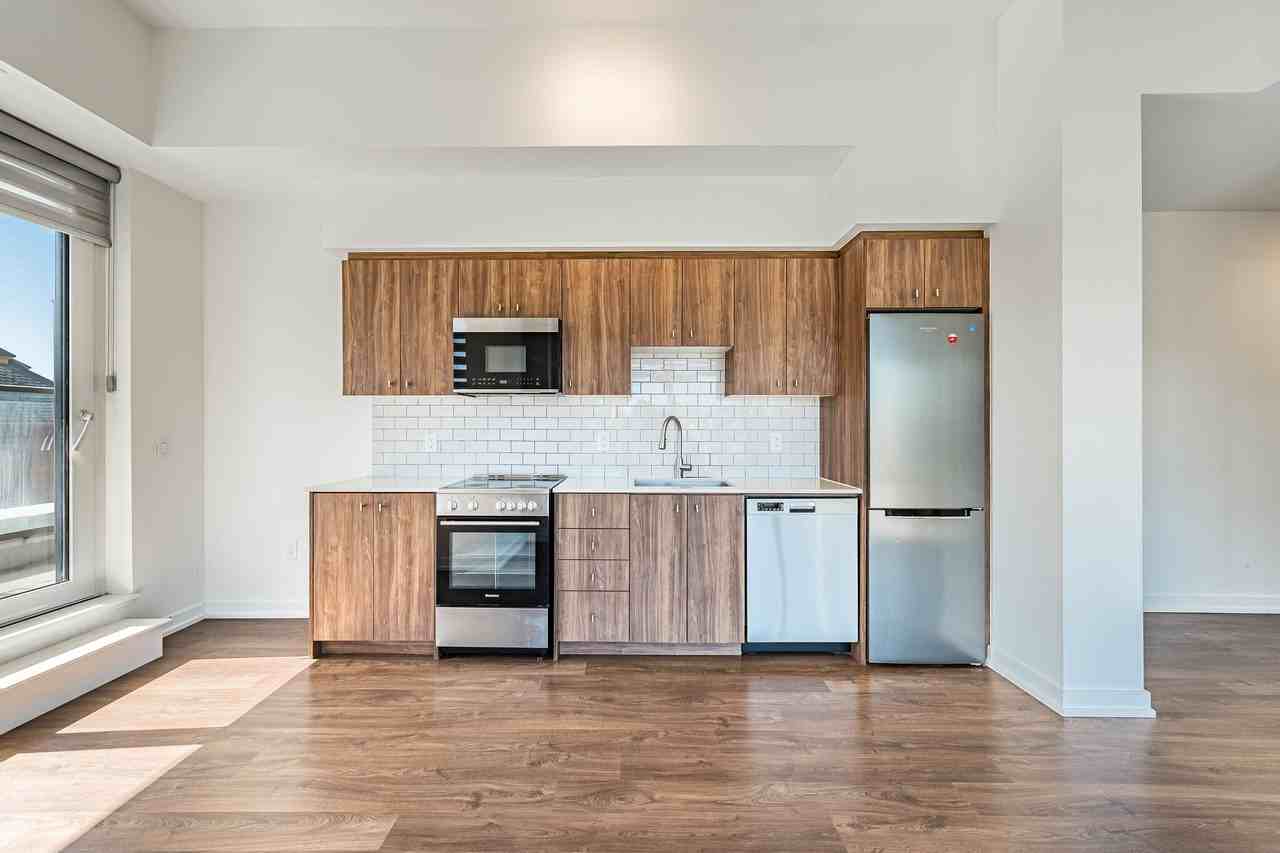 5 Wellington Street South #207 - Photo 5 of 22