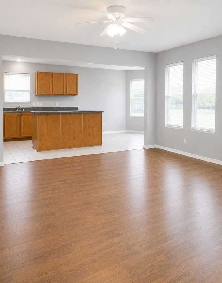9604 George Washington Dr - Photo 2 of 5