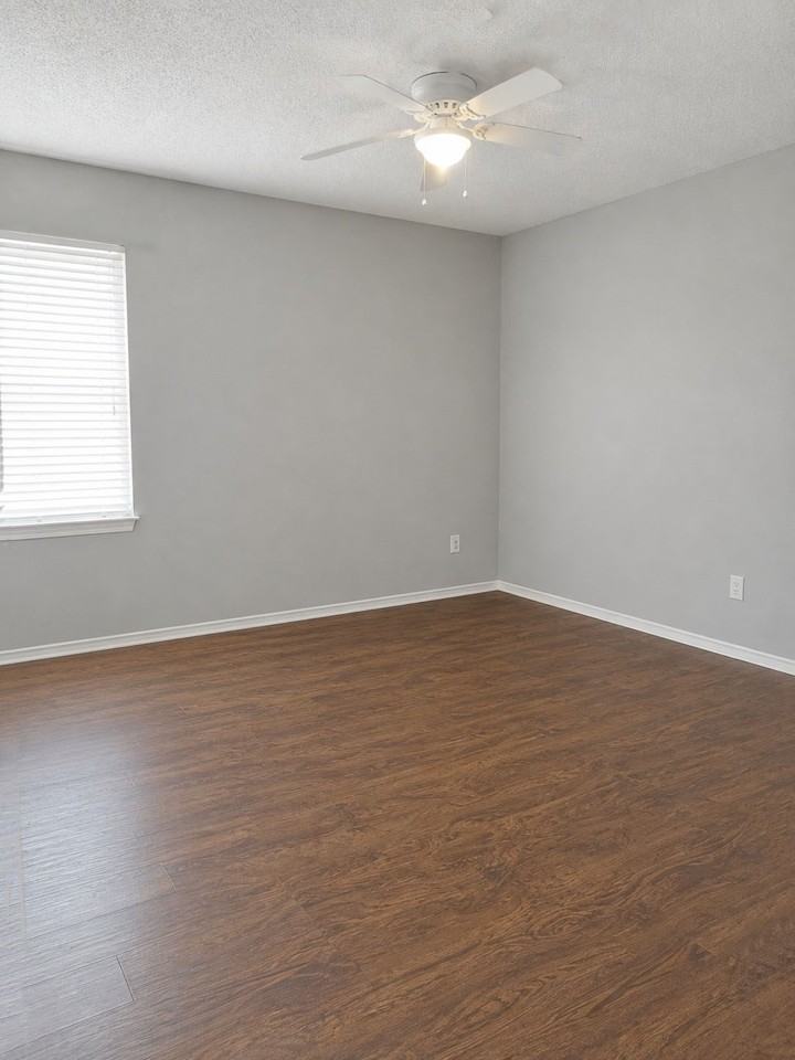 9604 George Washington Dr - Photo 4 of 5