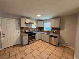 featured image of 549 Neomi Ave
