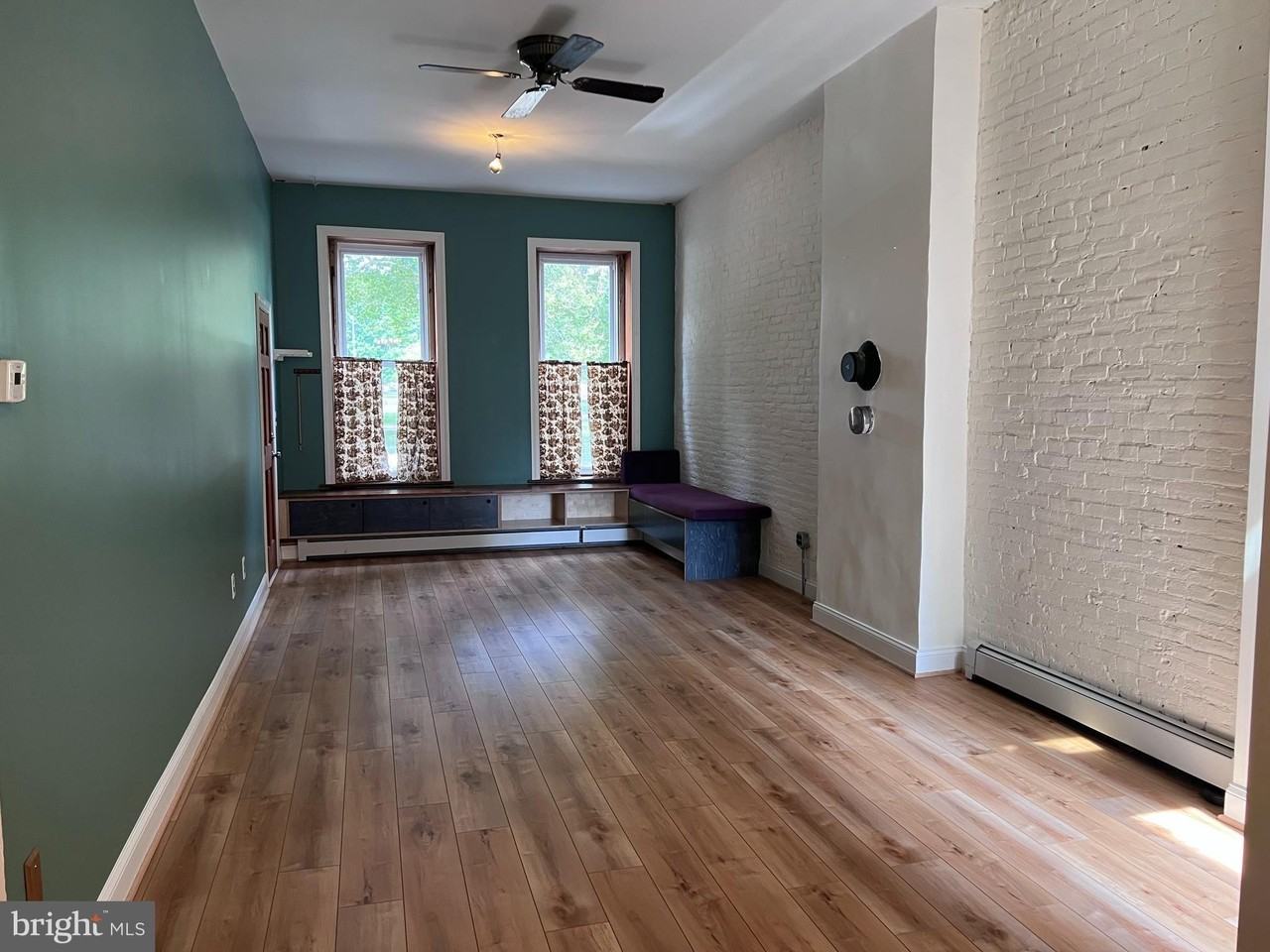 2109 N Howard St #1 - Photo 2 of 21