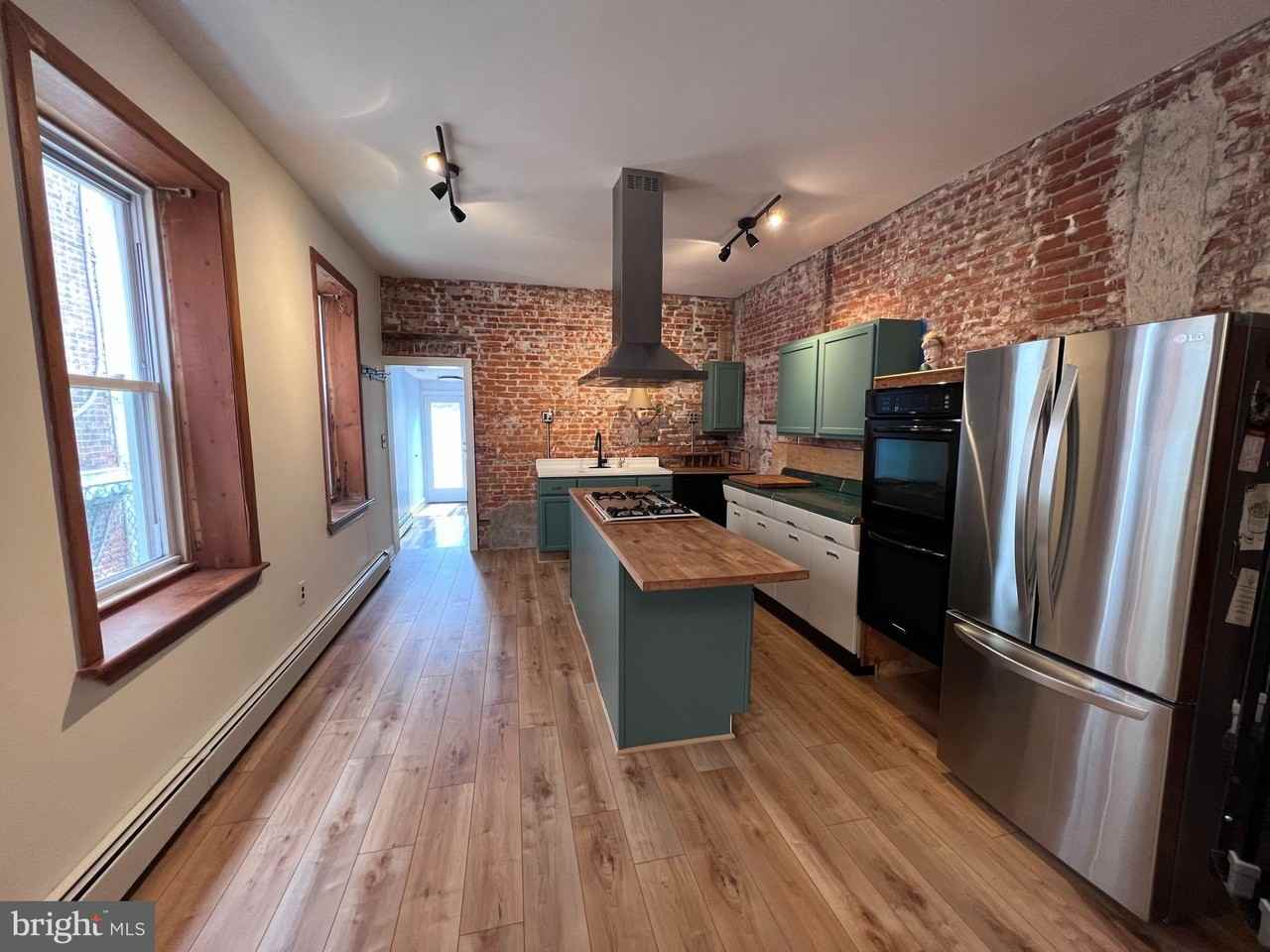 2109 N Howard St #1 - Photo 5 of 21
