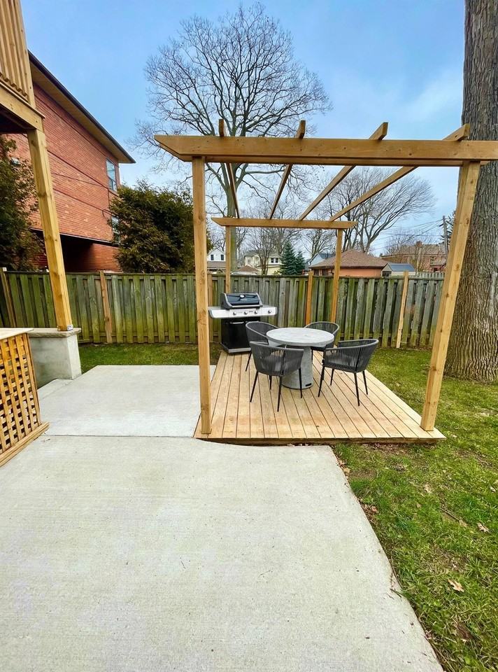 35 Marina Avenue - Photo 7 of 11