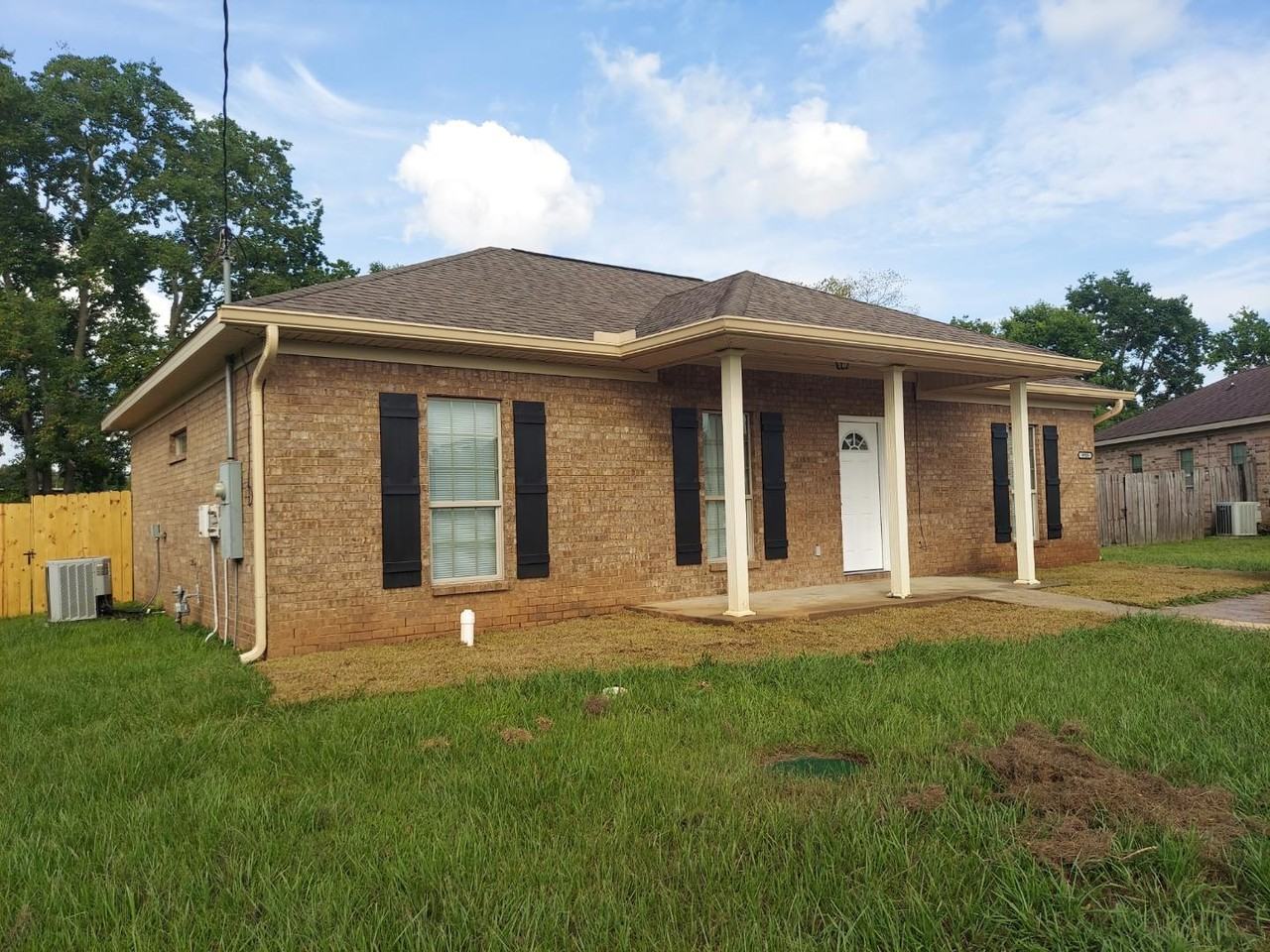 4925 Catahoula Dr - Photo 2 of 20
