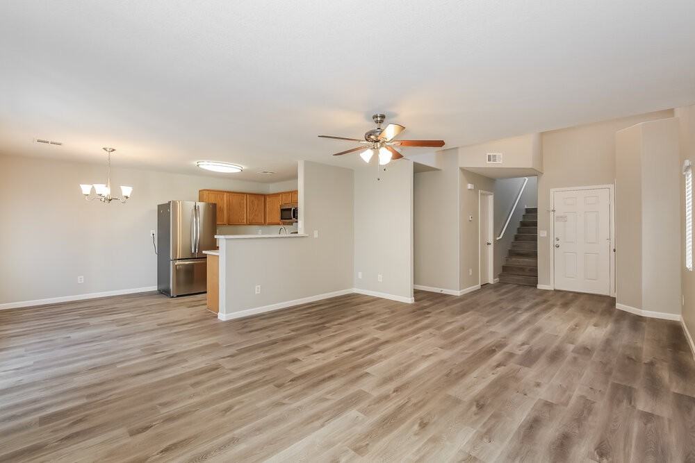 5014 Sapphire Light St - Photo 5 of 17