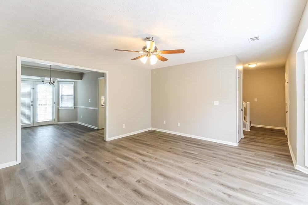 1230 Howard Way - Photo 4 of 17