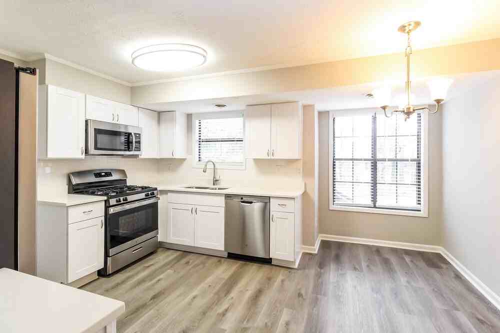 1230 Howard Way - Photo 6 of 17