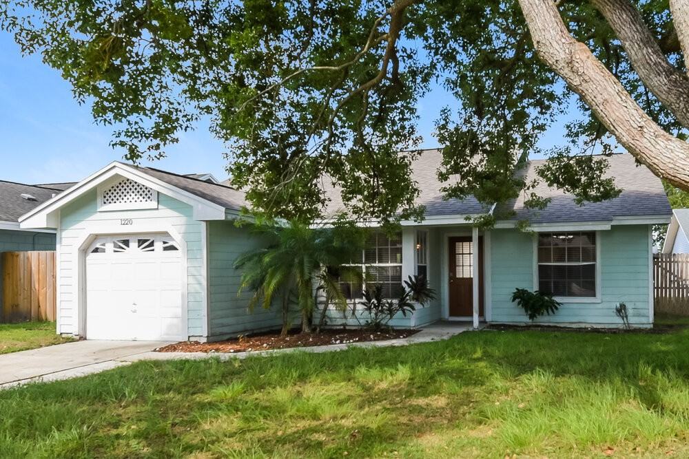 1220 Regal Ridge Dr - Photo 3 of 16