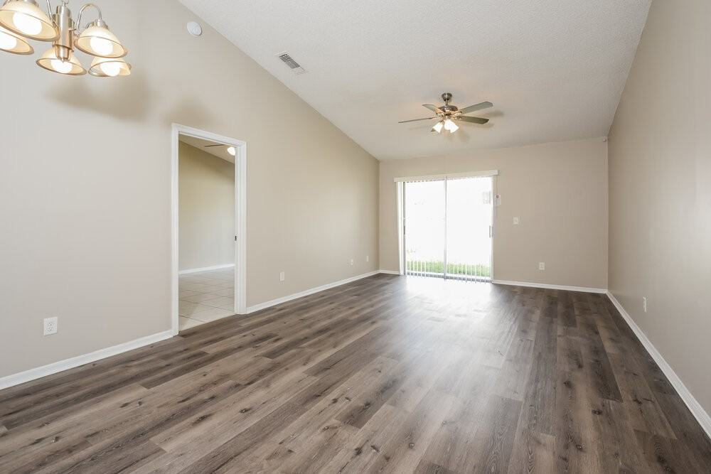 1220 Regal Ridge Dr - Photo 5 of 16