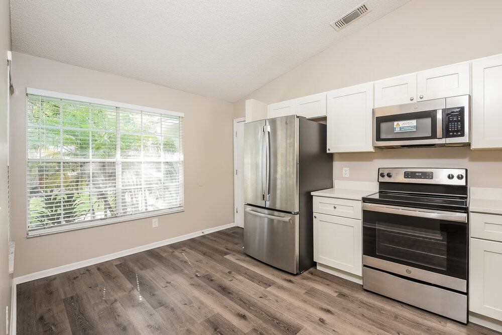 1220 Regal Ridge Dr - Photo 6 of 16