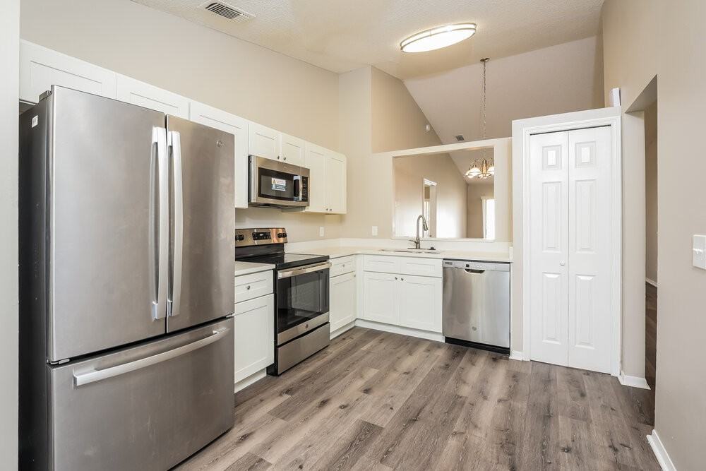 1220 Regal Ridge Dr - Photo 7 of 16