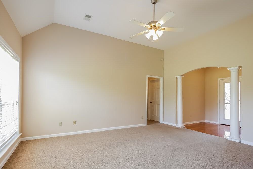 5185 Guffin Rd - Photo 3 of 16