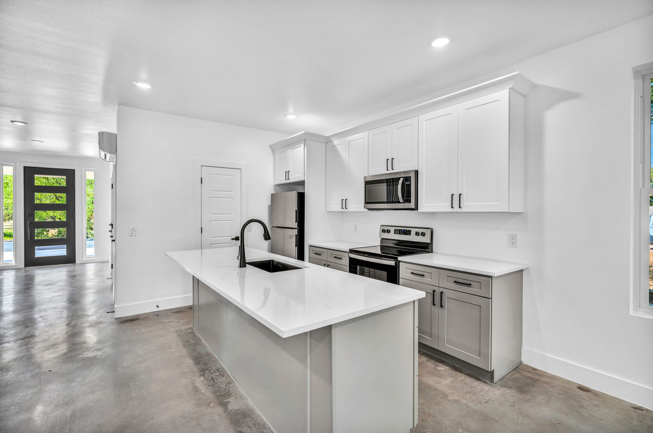 1008 E Marble St #A - Photo 5 of 24