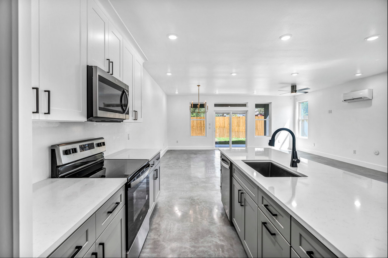 1008 E Marble St #B - Photo 5 of 24