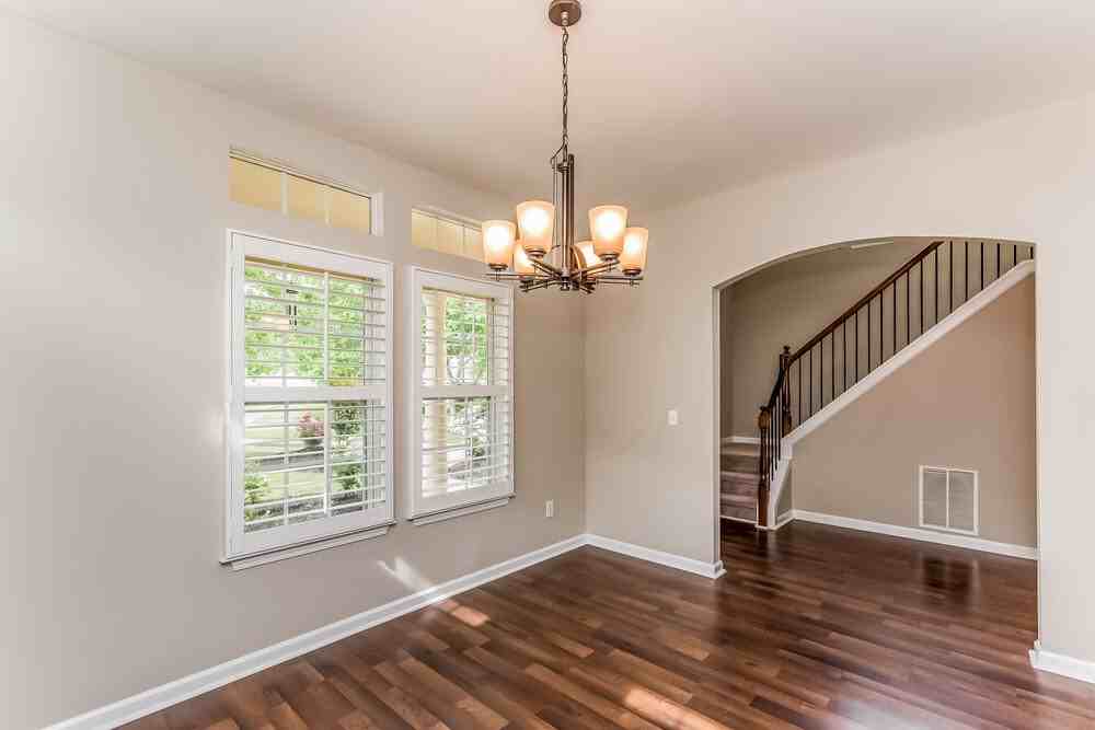 332 Pinehurst Way - Photo 5 of 15