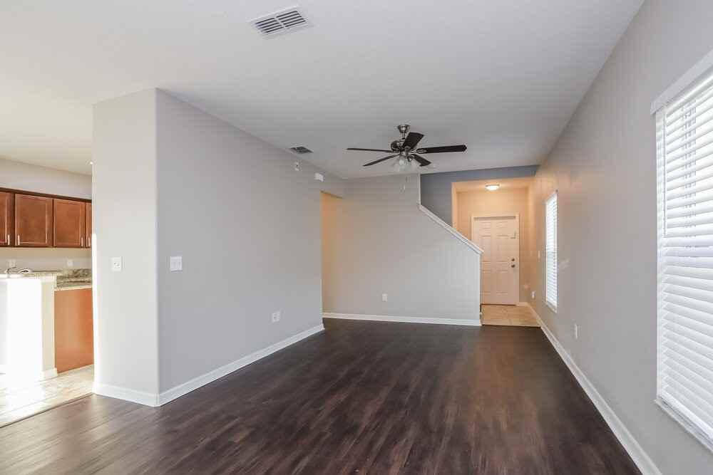 1049 Seminole Sky Dr - Photo 5 of 17
