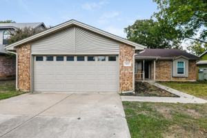 featured image of 1032 W Hills Ter