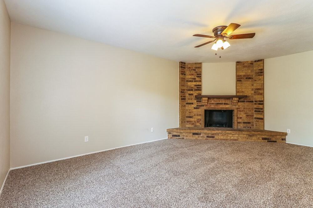 3805 Bee Tree Ln - Photo 3 of 15