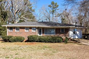 1642 Pine Cir - Photo 1 of 1