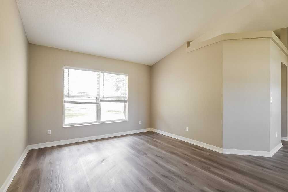 11507 Brandiwine Ct - Photo 3 of 16