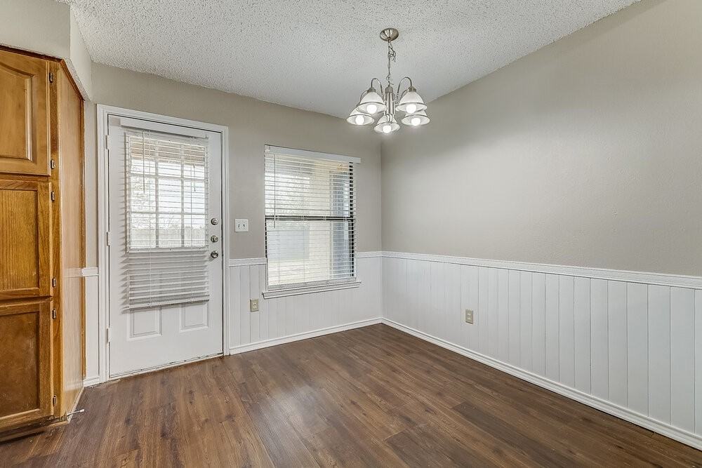 1228 Nelson Pl - Photo 6 of 16