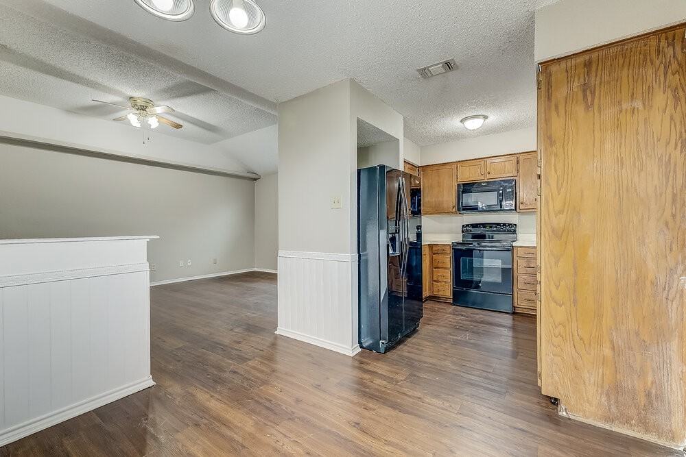 1228 Nelson Pl - Photo 7 of 16