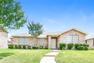 1056 Bumble Bee Dr - Photo 1 of 1