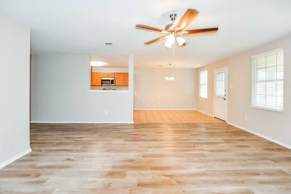 1056 Bumble Bee Dr - Photo 6 of 16