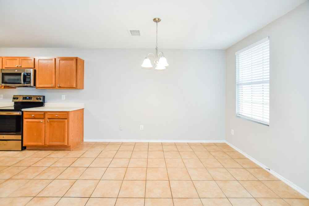 1056 Bumble Bee Dr - Photo 7 of 16