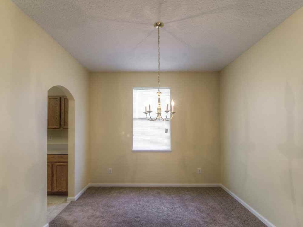 2509 Victoria Point Dr - Photo 5 of 17