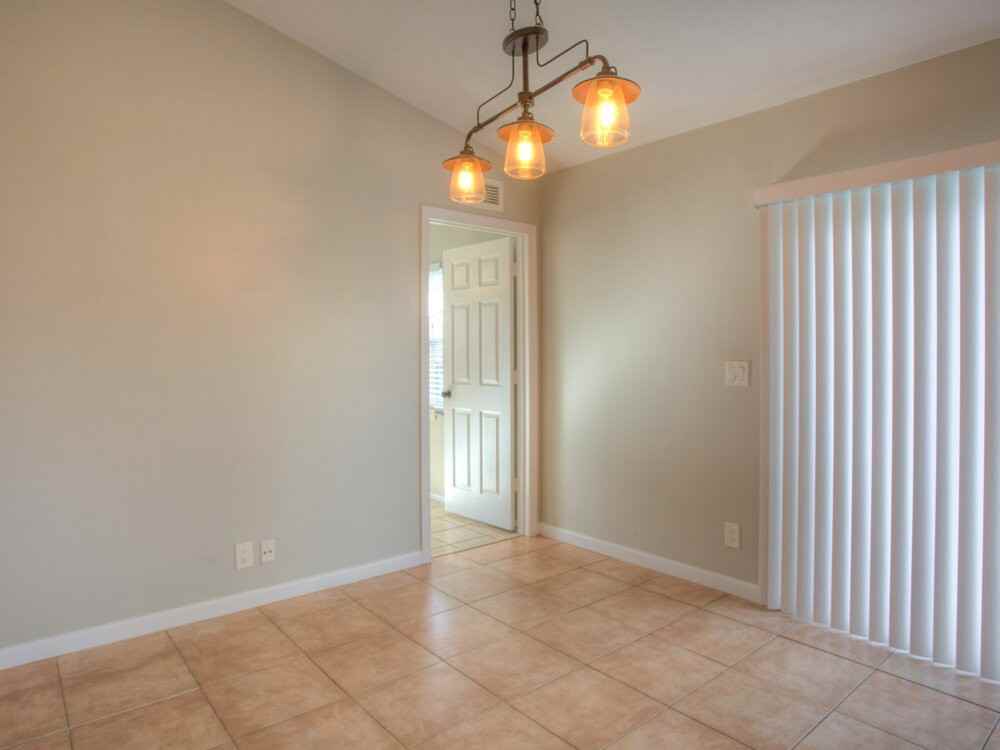 9506 Burlington Pl - Photo 7 of 25