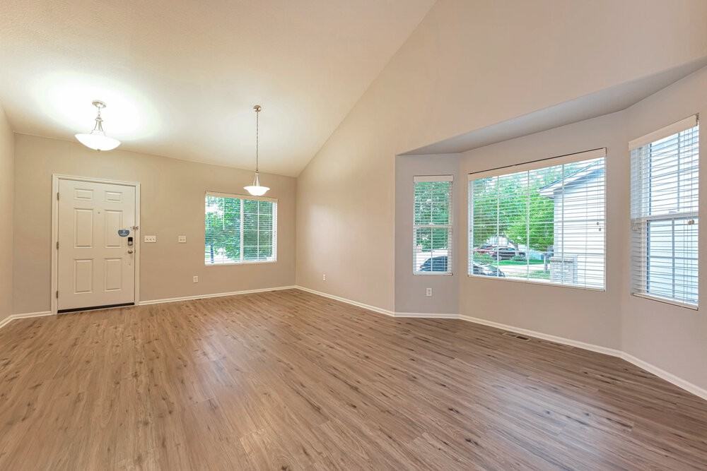 4727 S Ireland Ct - Photo 5 of 18
