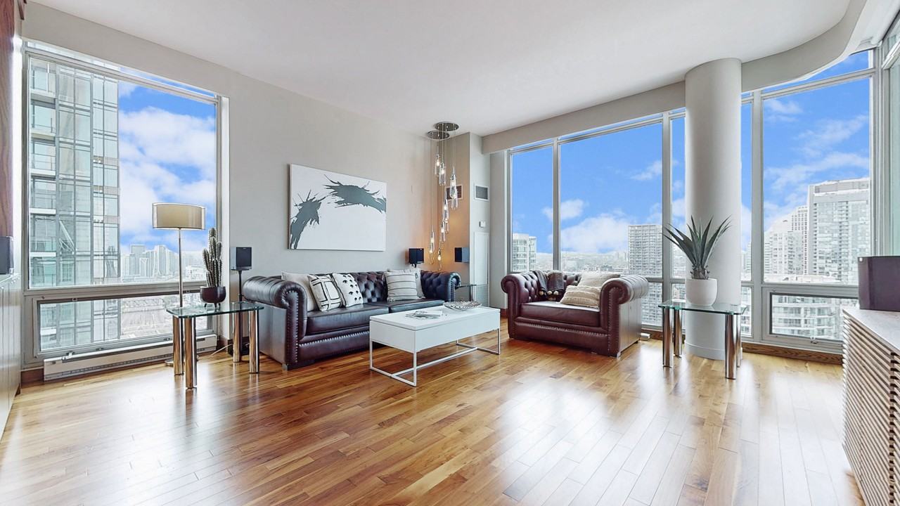 81 Navy Wharf Court #3905 - Photo 5 of 40