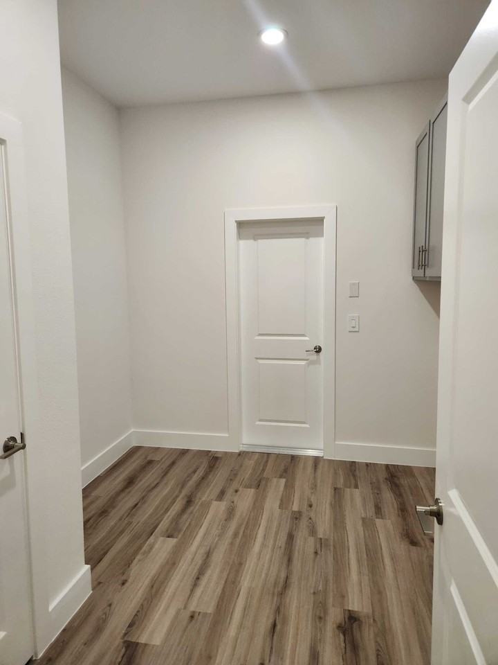 49 Lone Pine Street - Photo 6 of 24
