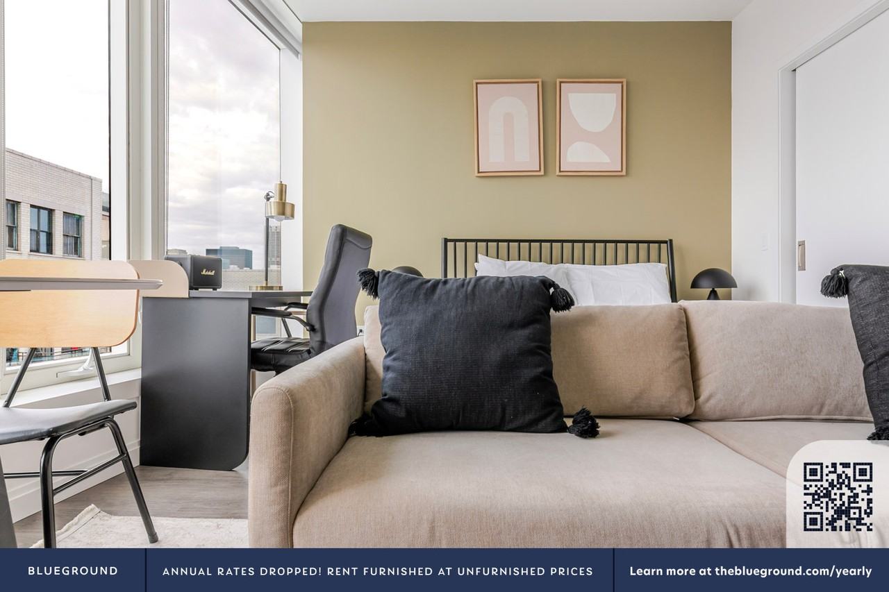 1000 South Michigan Avenue - Photo 4 of 39