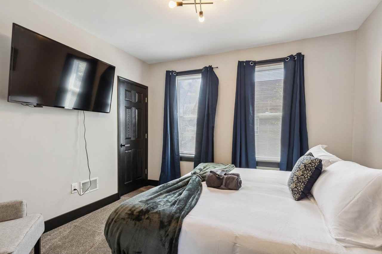 2294 E 86th St #1593879P - Photo 6 of 28