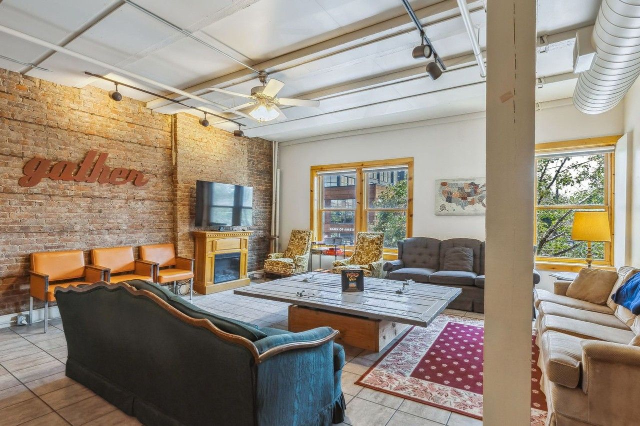 2078 West 25th Street - Photo 2 of 41