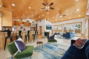 featured image of 4262 Lake Rd E